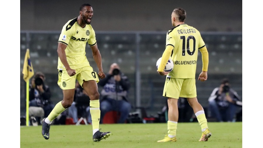 أودينيزي «الحصان الأسود» للدوري الإيطالي